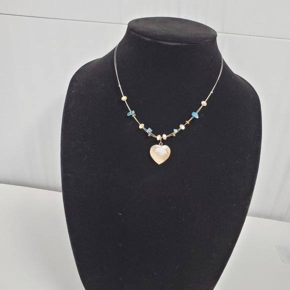 Heart Shell Necklace - Picture 8 of 8